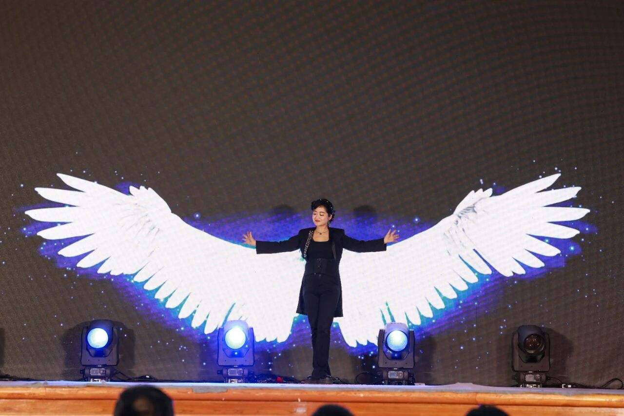 1761891998311357.jpg 863b0282441b3482d99da10ab823d13d.jpg