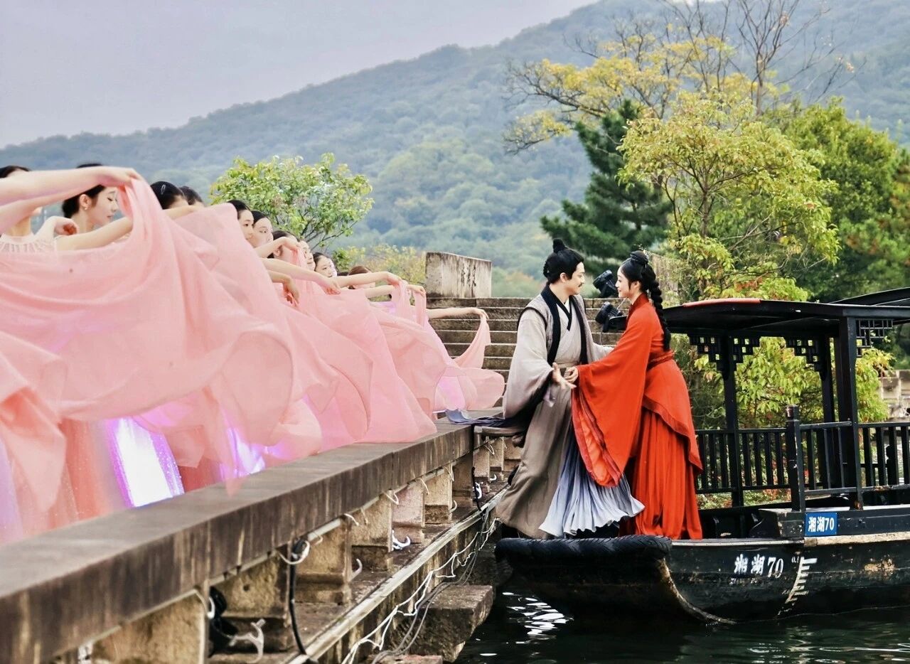 1763002408340236.jpg 2c5a15389d8717c7d89930a8236720f0.jpg